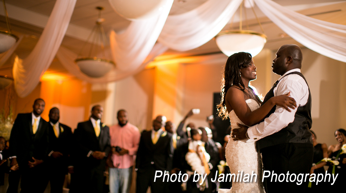 Bride and groom dancing in the Bayview Ballroom at FIU's Roz and Cal Kovens Conference Center